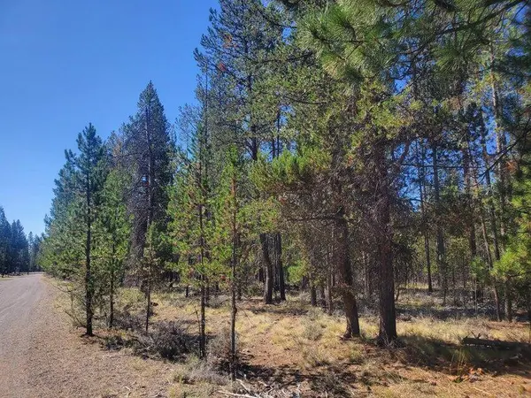 15734 Paulina AVE, La Pine, OR 97739