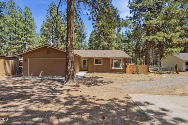60282 Pawnee LN, Bend, OR 97702