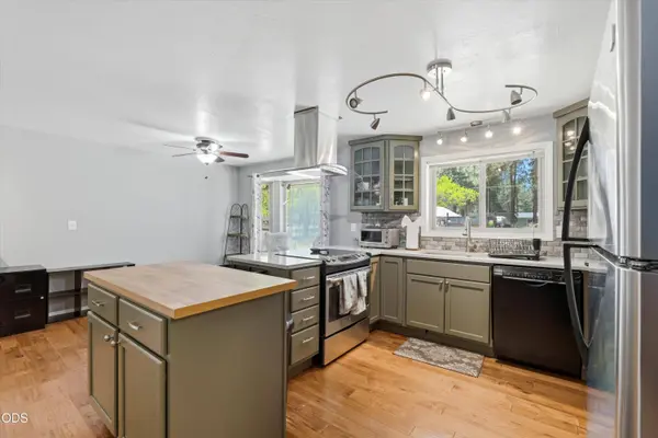 60282 Pawnee LN, Bend, OR 97702