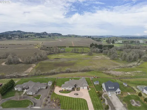 2455 SW WEST WIND DR, Mc Minnville, OR 97128