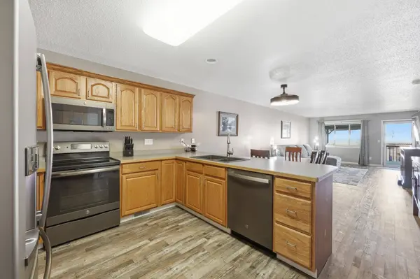 1512 19th AVE E, West Fargo, ND 58078