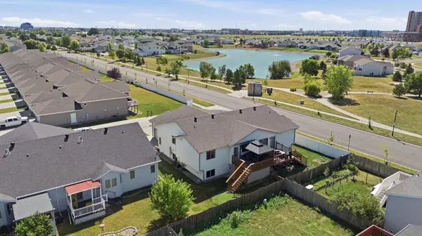 1512 19th AVE E, West Fargo, ND 58078