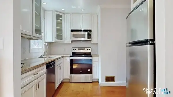 85 Salem Walk #85, Milford, CT 06460