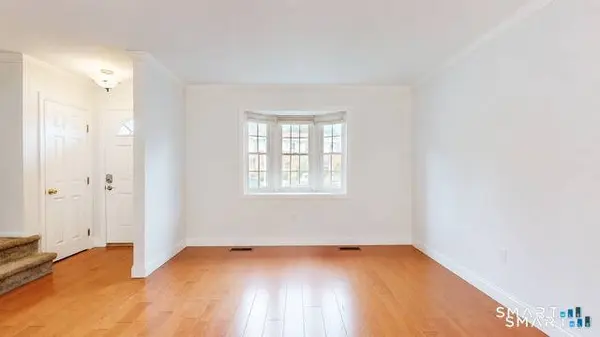 85 Salem Walk #85, Milford, CT 06460