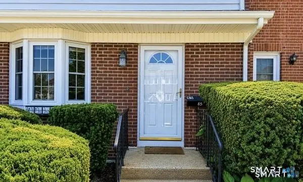 85 Salem Walk #85, Milford, CT 06460