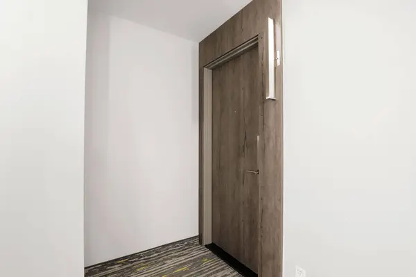 485 Richmond Rd #810, Ottawa, ON K2A 3W9