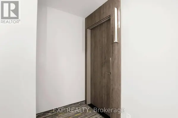 485 Richmond RD #810, Ottawa, ON K2A3W9