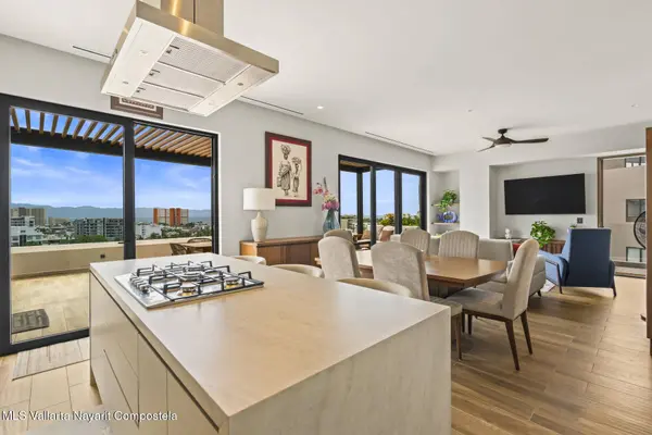 185 Av. Fluvial Vallarta #808, Puerto Vallarta, JALISCO