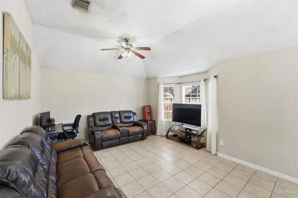 7125 Farnsworth ST, Houston, TX 77022