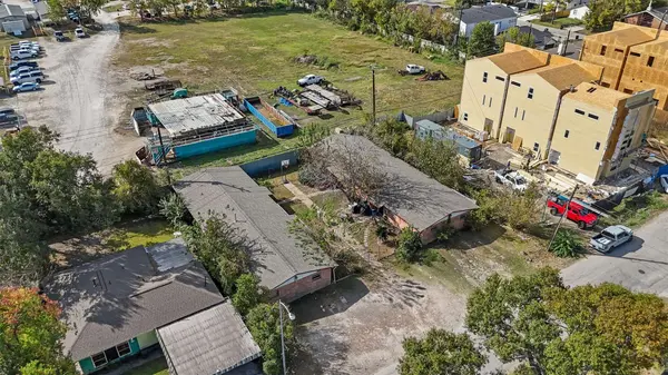 4302 Dreyfus ST, Houston, TX 77021