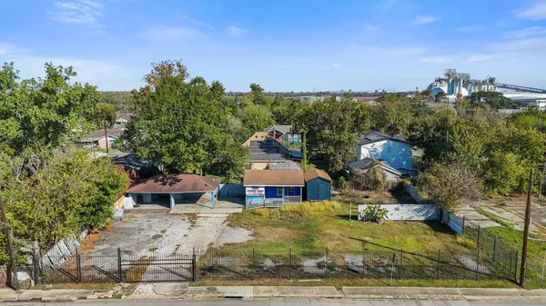 7137 Navigation BLVD, Houston, TX 77011