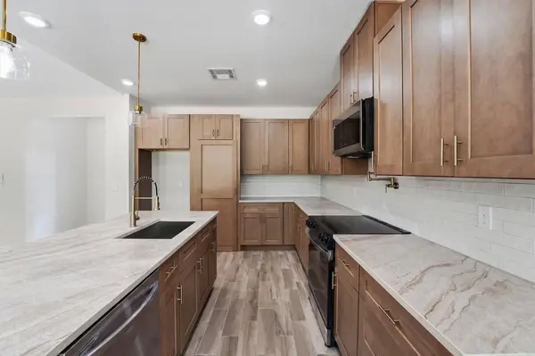 16629 Avery ST, Conroe, TX 77302