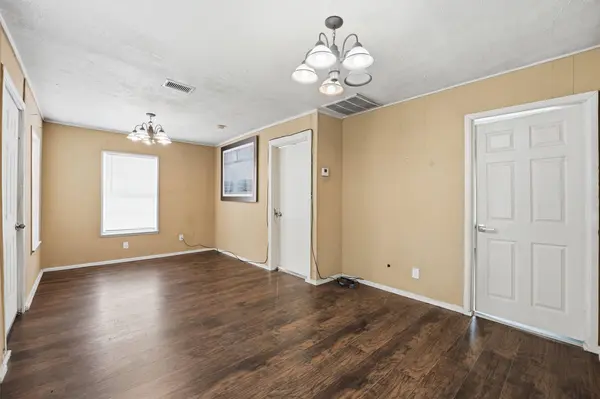 5717 Killough ST, Houston, TX 77086