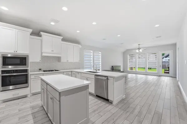 16719 Williams Gully TRL, Humble, TX 77346