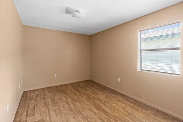 2200 Peach AVE #4, Bay City, TX 77414