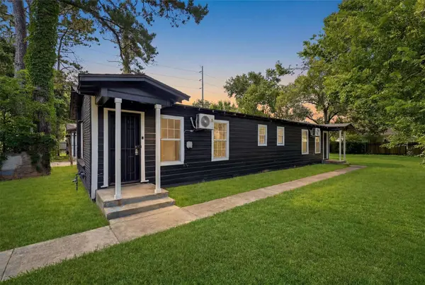 8030 Record ST #A, Houston, TX 77028