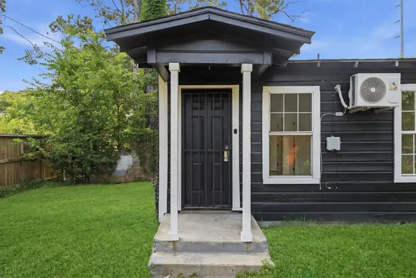 8034 Record ST #B, Houston, TX 77028