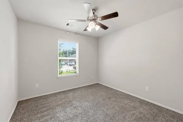21402 Elk Haven LN, Porter, TX 77365