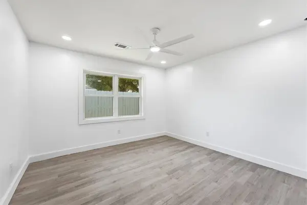 11907 Renwick DR, Houston, TX 77035