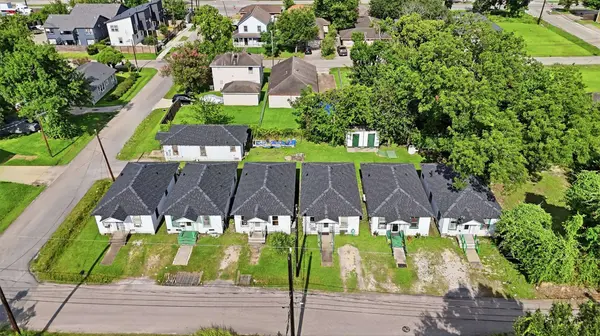 2222 Erastus ST, Houston, TX 77020