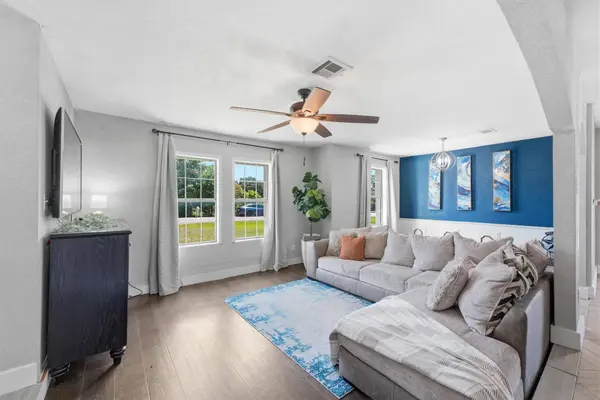 8005 Shagwood DR, Houston, TX 77049