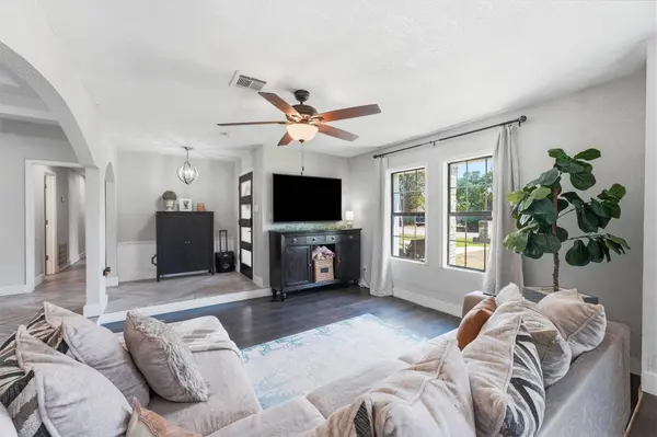 8005 Shagwood DR, Houston, TX 77049