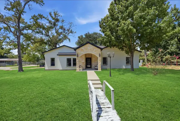 8005 Shagwood DR