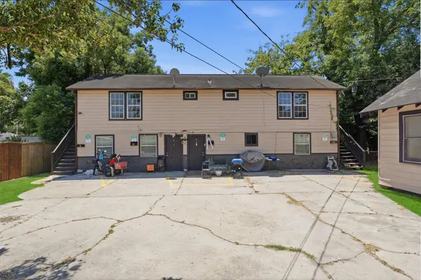 605 E Hunnicutt ST, Baytown, TX 77520