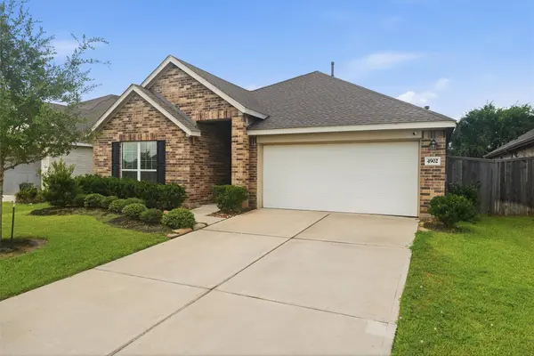 4902 Penton Meadow LN, Rosharon, TX 77583