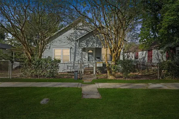 4029 Lucille ST