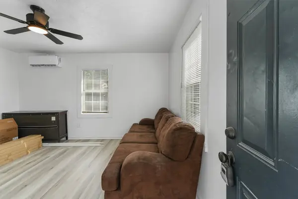 8514 Spaulding ST, Houston, TX 77016