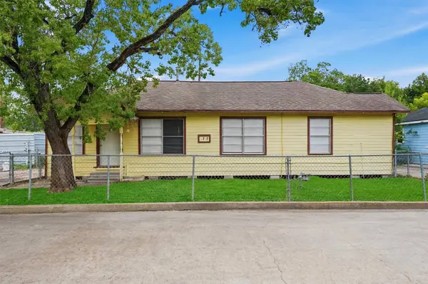 5717 Killough ST, Houston, TX 77086