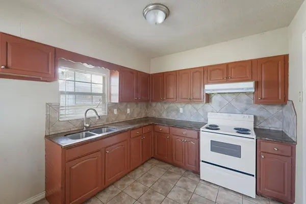 7128 Foster ST, Houston, TX 77021