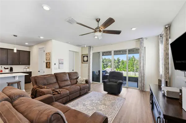 4005 SWAN GOOSE CT, Okahumpka, FL 34762