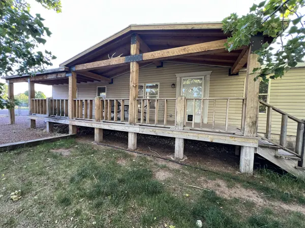 461 E 500 S, Roosevelt, UT 84066-3261