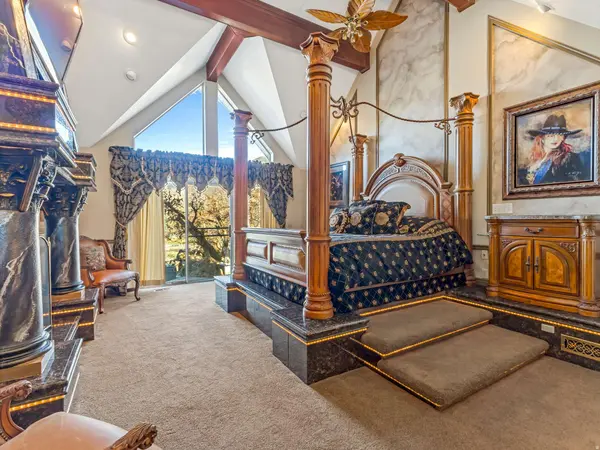 8585 S MT MAJESTIC RD E, Sandy, UT 84093