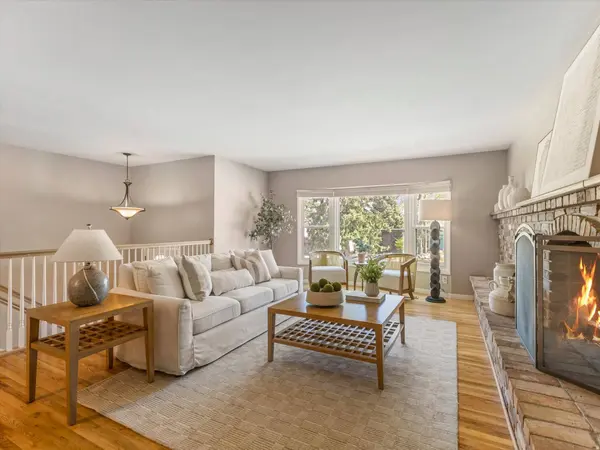 8628 S MOUNT MAJESTIC RD, Sandy, UT 84093