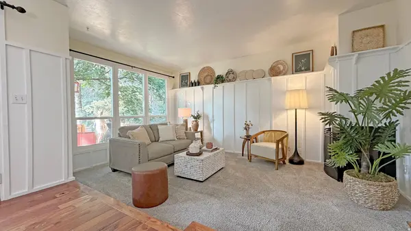 3077 E NORDIC DR S, Sandy, UT 84093