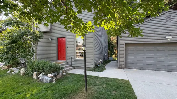 3077 E NORDIC DR S, Sandy, UT 84093