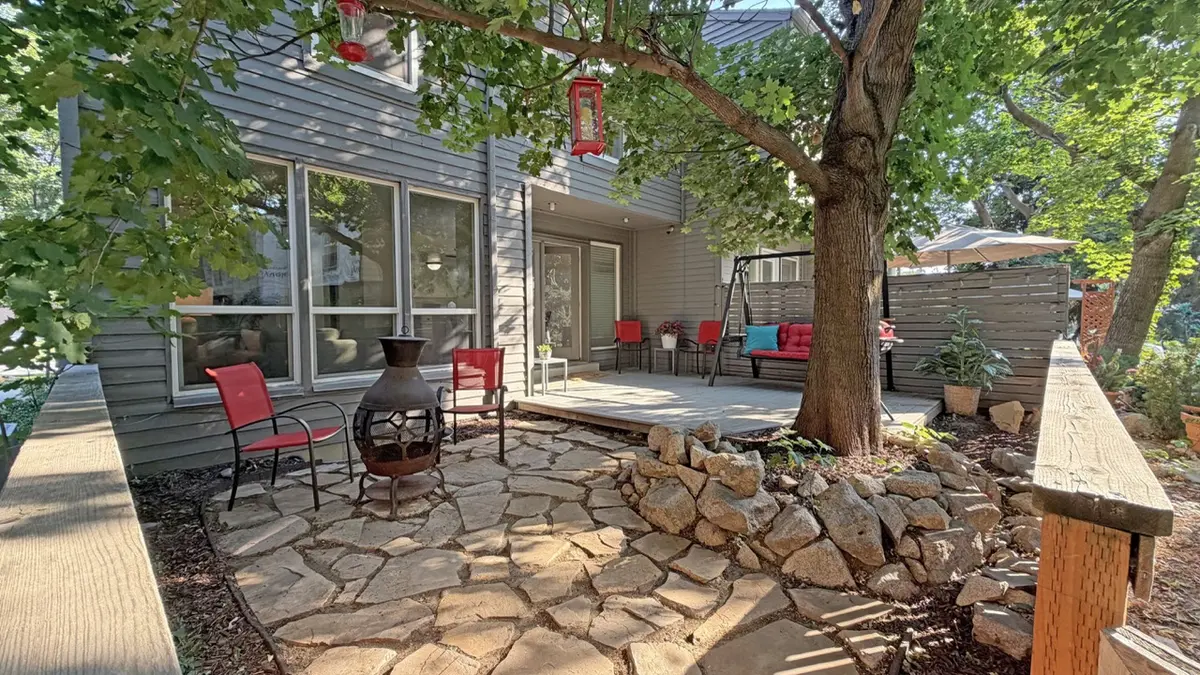 3077 E Nordic Dr, Sandy, UT 84093-6550