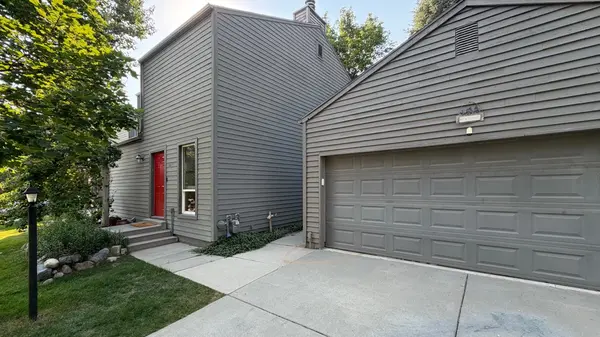 3077 E Nordic Dr, Sandy, UT 84093-6550