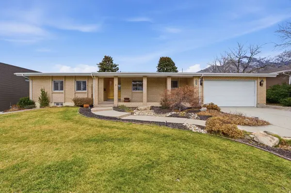 8651 S MOUNT MAJESTIC RD, Sandy, UT 84093
