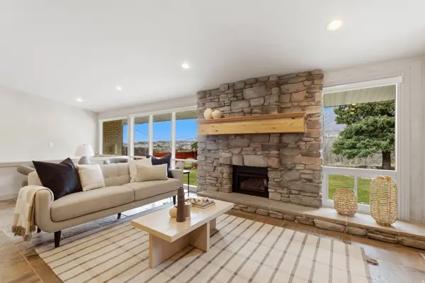 8651 S MOUNT MAJESTIC RD, Sandy, UT 84093