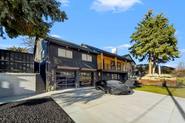 1975 E GUNDERSON LN S, Holladay, UT 84124