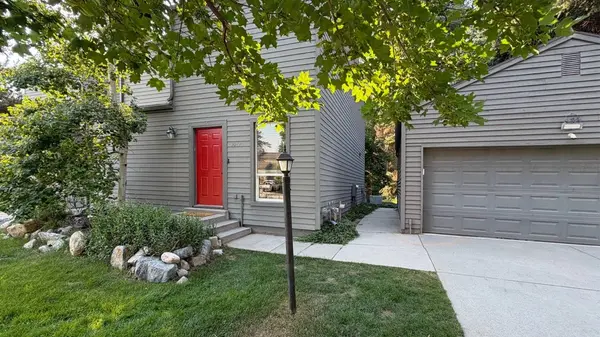 3077 E Nordic Dr, Sandy, UT 84093-6550