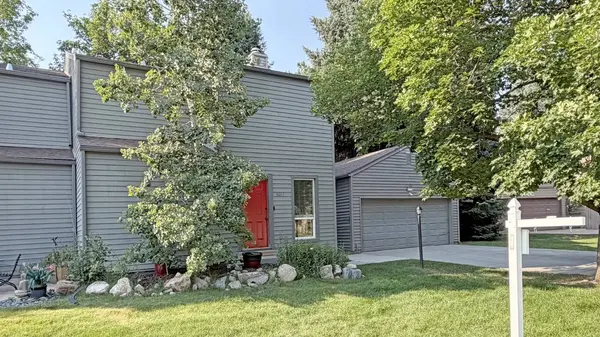 3077 E Nordic Dr, Sandy, UT 84093-6550
