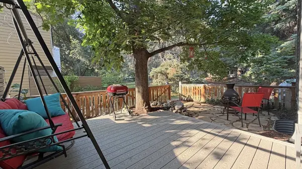 3077 E Nordic Dr, Sandy, UT 84093-6550