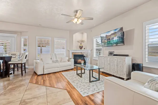 7956 S CRICKET LN W, West Jordan, UT 84081