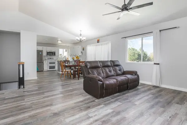 1215 E 900 N, Tooele, UT 84074