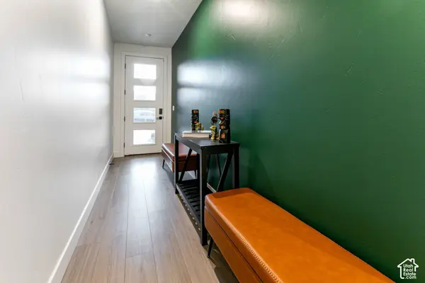 177 E 210 N, North Salt Lake, UT 84054